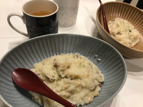 たっぷりきのこのチーズリゾットどどん！